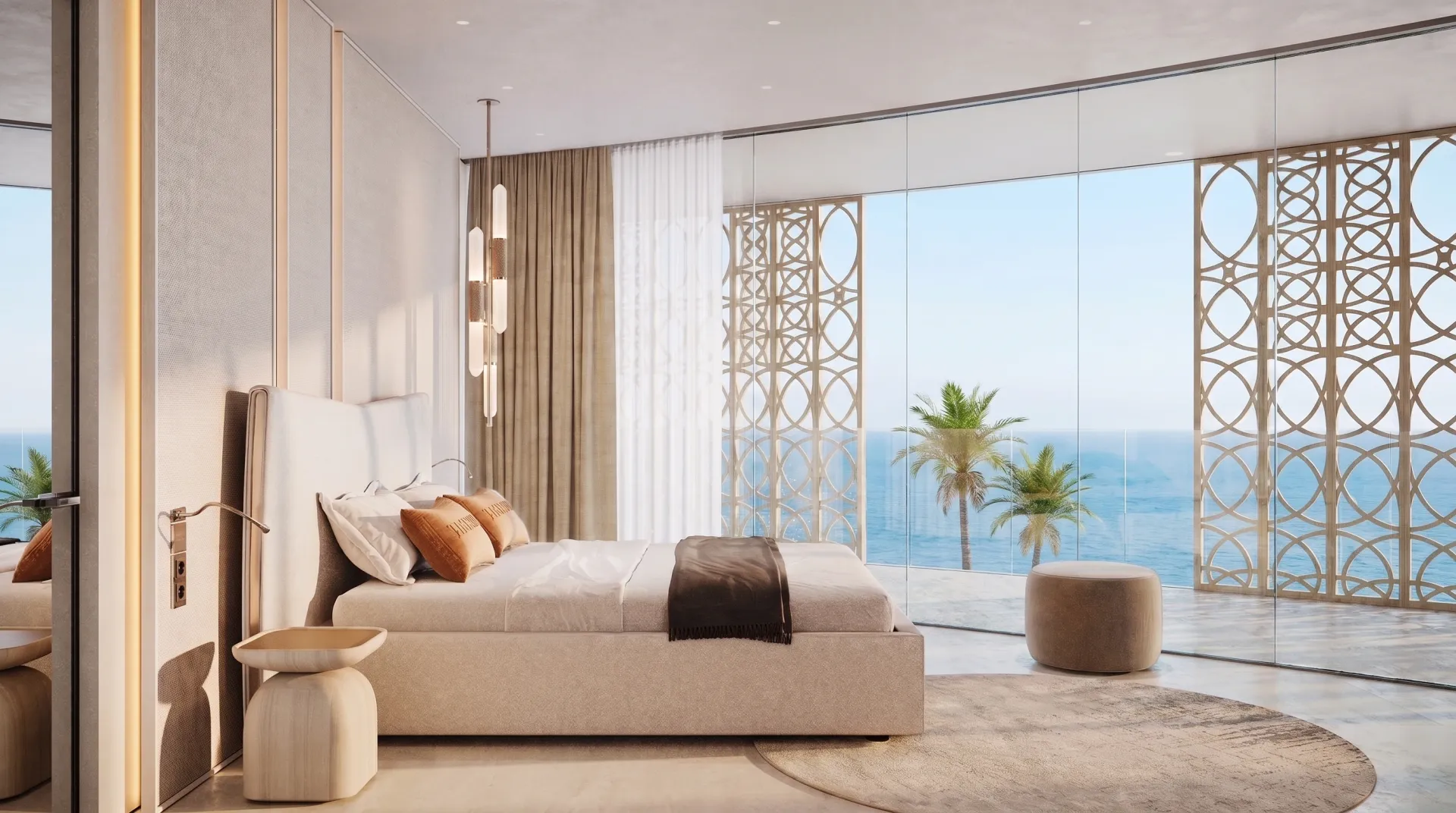 Спальня Trussardi Residences с панорамным остеклением над Аравийским морем